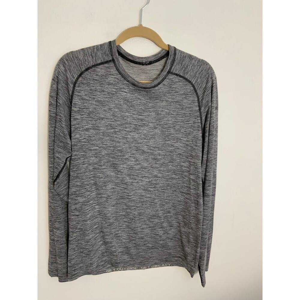 Lululemon Metal Vent Tech Long Sleeve tee‎ size medium